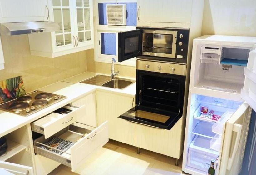 Leaders Plaza Mahboula