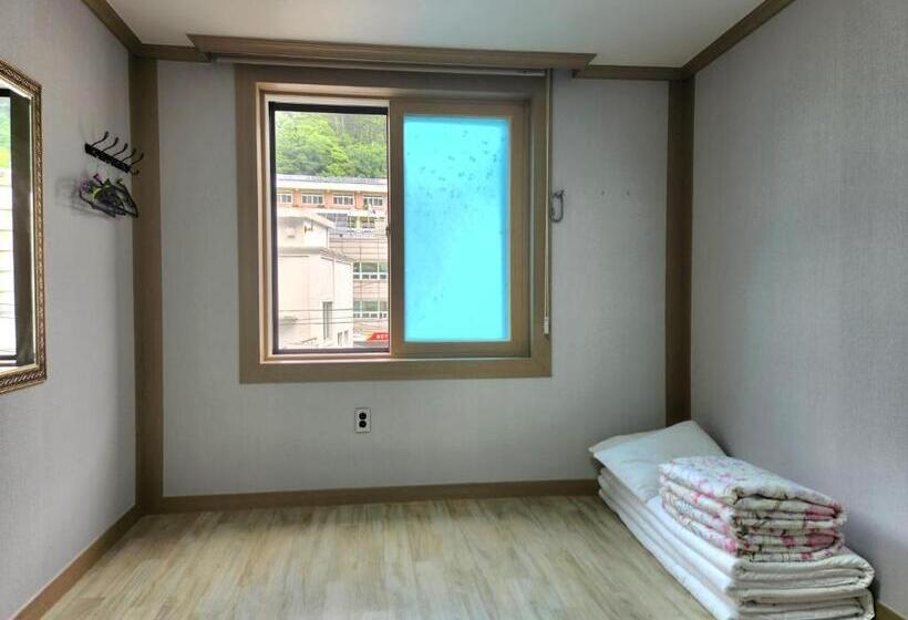 汽车旅馆  E Comfy