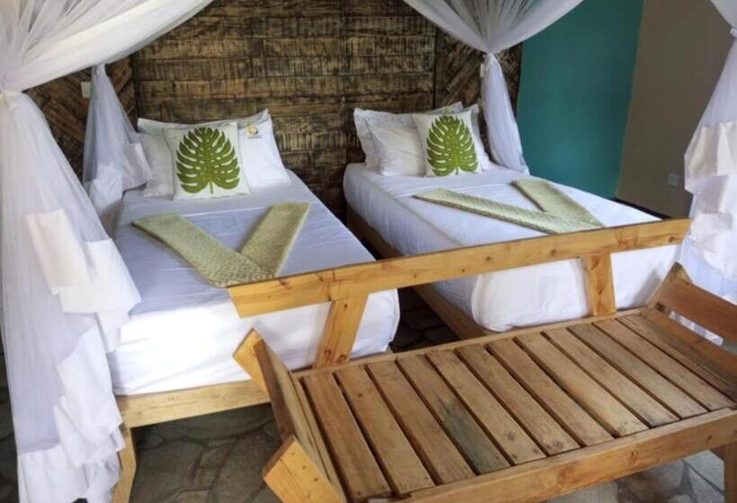 استراحتگاه Nile Treatz