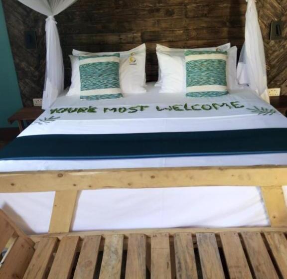 استراحتگاه Nile Treatz