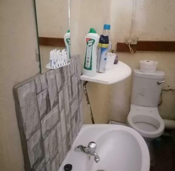 פנסיון 5 Stars Lodge