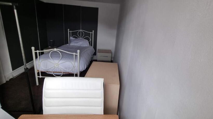 פנסיון Bicester Town Accommodation