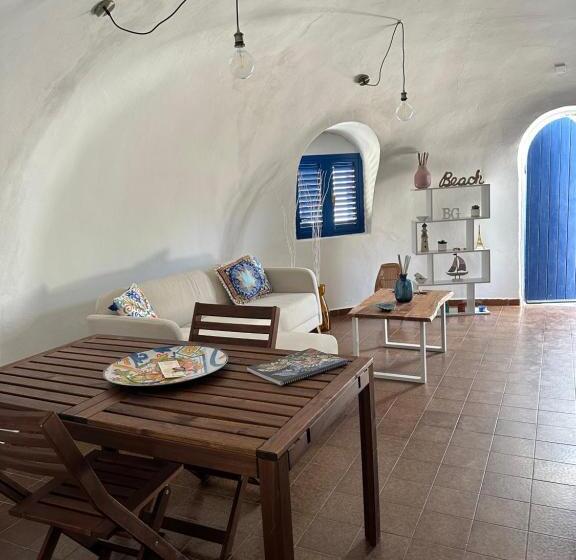 膳宿费 Bungalow “una Rotonda Sul Mare “