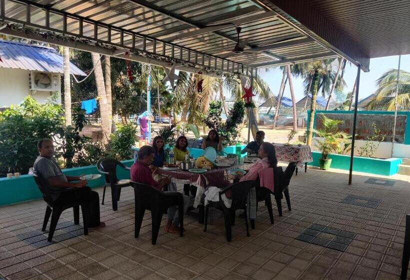 ペンション Cradle N Palms