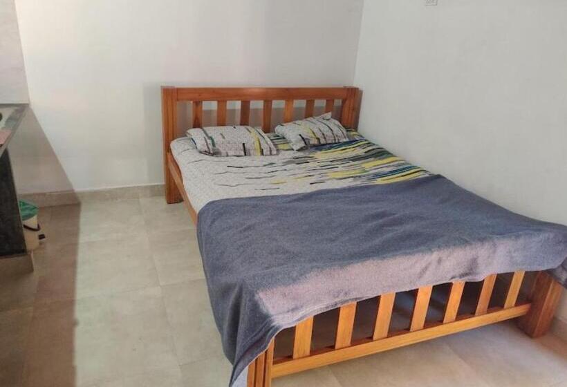 ペンション Cradle N Palms