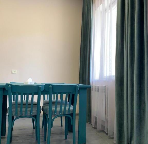 بنسيون Dendrobak Guesthouse