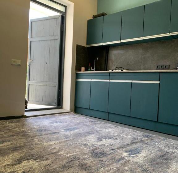 بنسيون Dendrobak Guesthouse