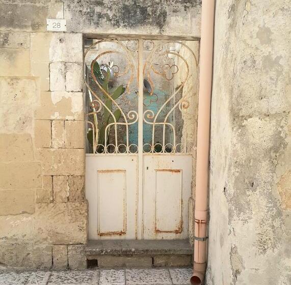 פנסיון La Torretta Deliziosa Stanza Indipendente