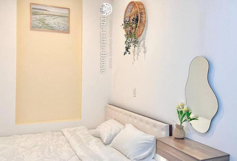 The Little House Cotton White