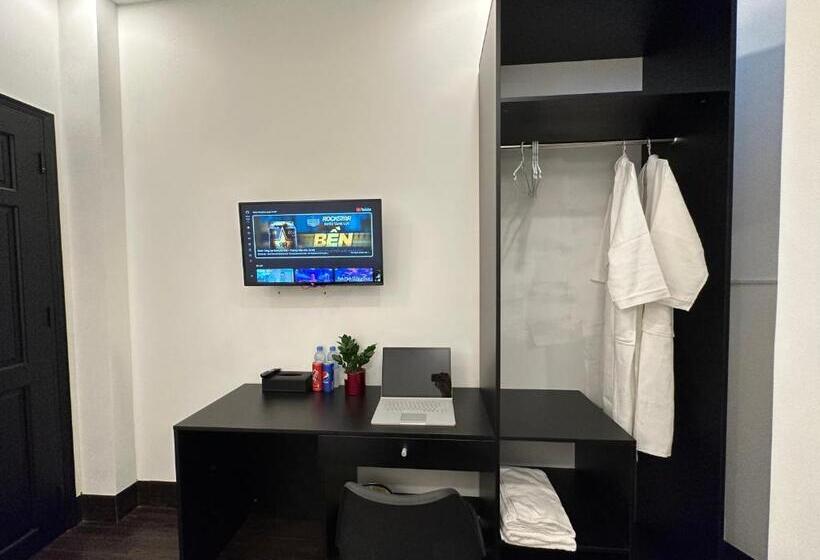 Victoria Hotel   Welcome September 2