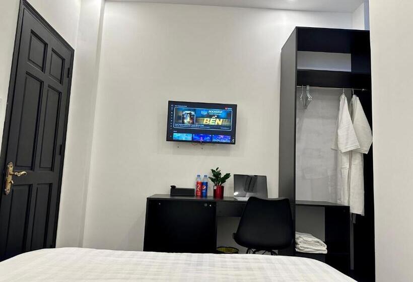 Victoria Hotel   Welcome September 2