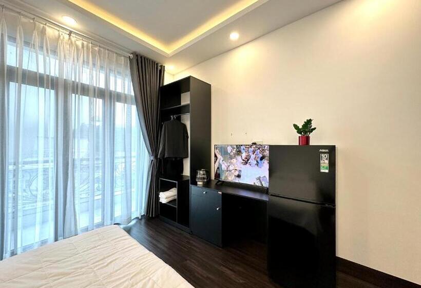 Victoria Hotel   Welcome September 2