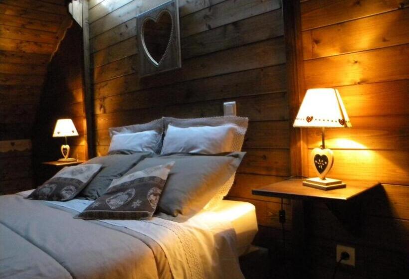 مبيت وإفطار Chambres D Hôtes Coeur De Bastié Et Ranch Du Lévézou