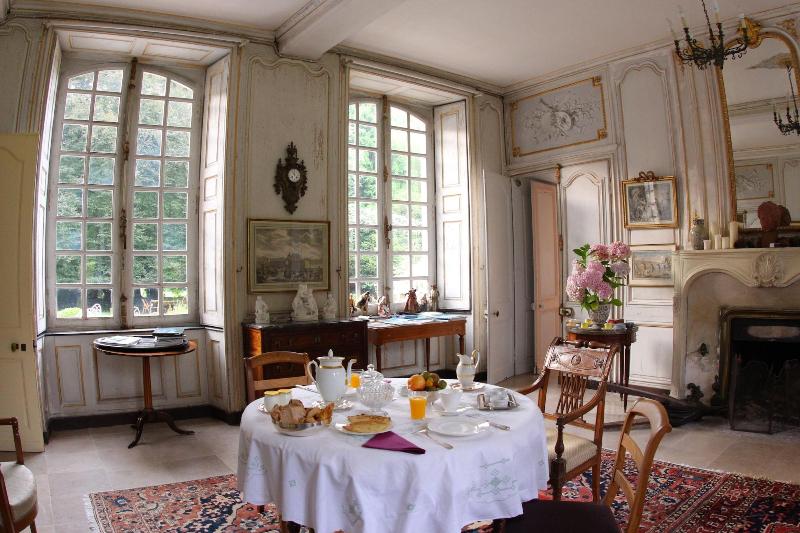 مبيت وإفطار Chateau De Flottemanville