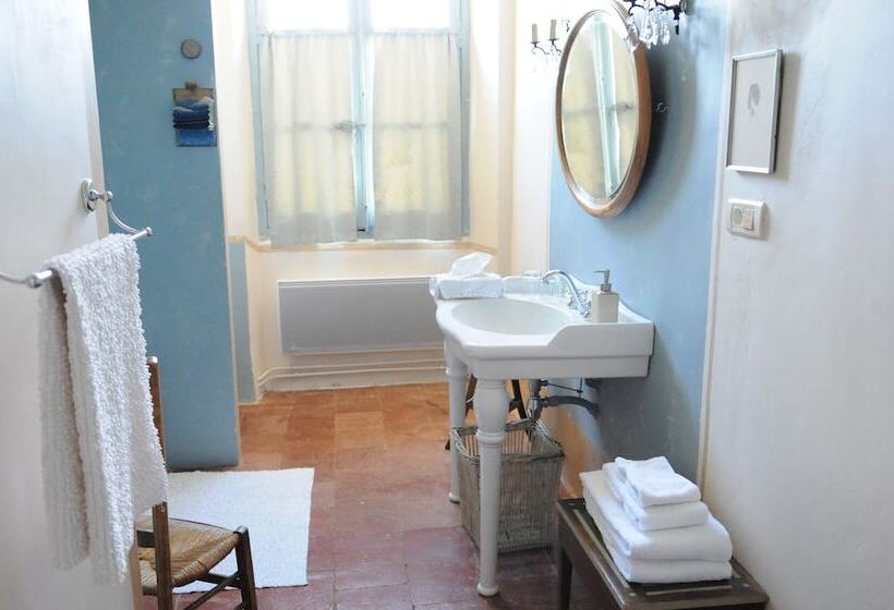 민박 Domaine Du Buc, Le Chateau