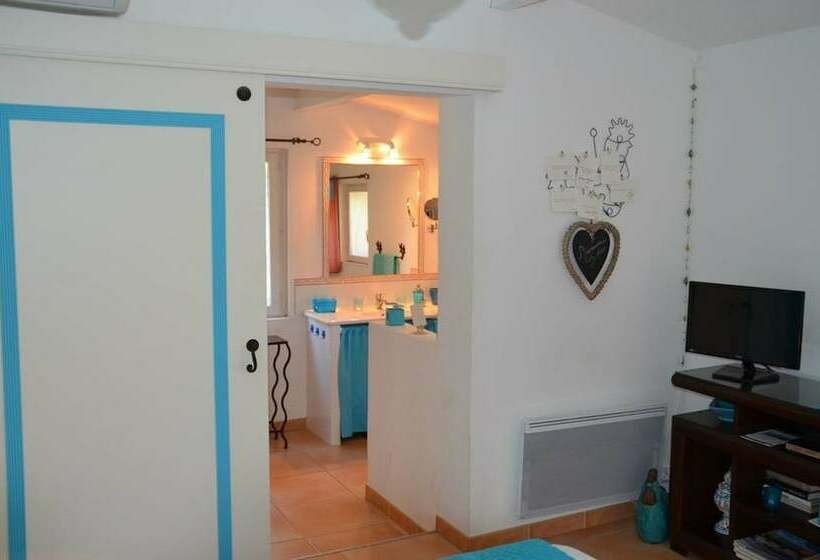 مبيت وإفطار La Maison Des Chênes