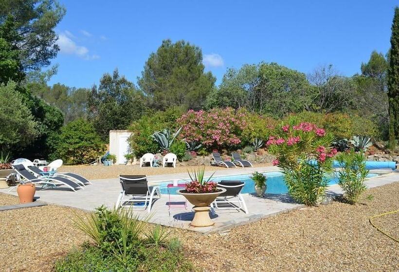 مبيت وإفطار La Maison Des Chênes