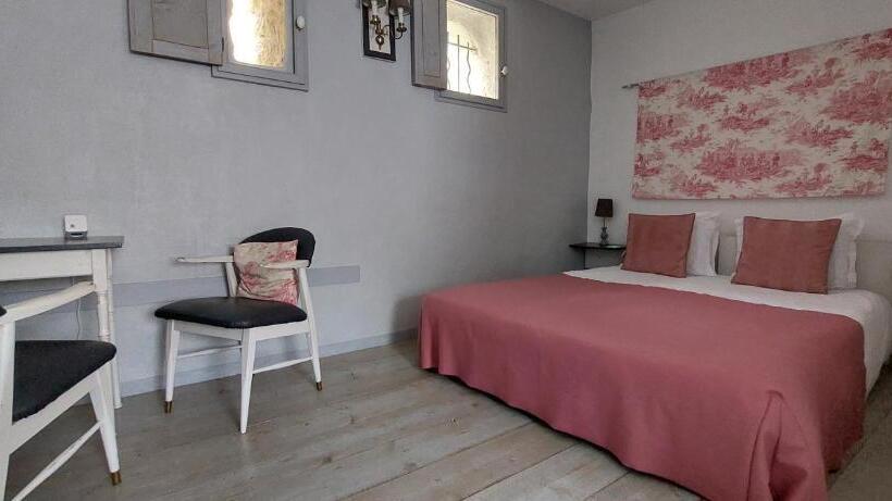 مبيت وإفطار La Source De Bury