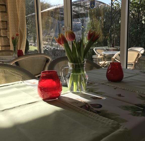 ベッドアンドブレックファースト Le Grand Jardin