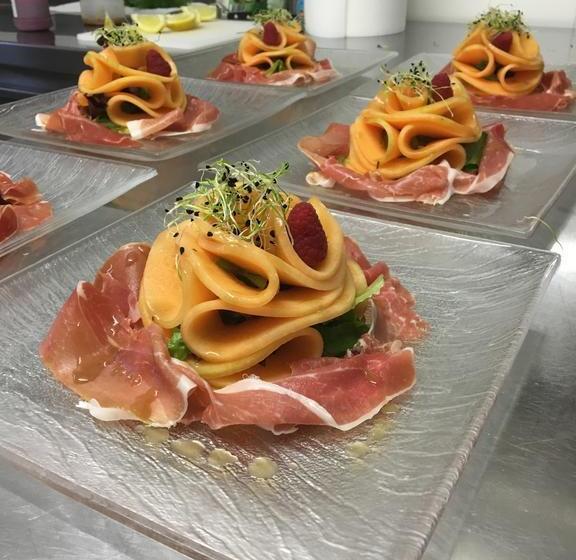 ベッドアンドブレックファースト Le Grand Jardin