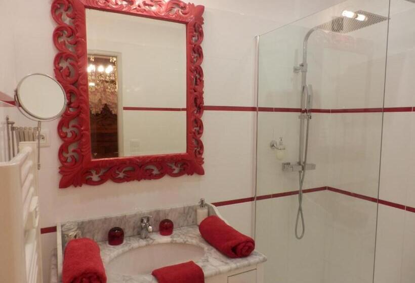 تختخواب و صبحانه Mas Les Vieux Chenes