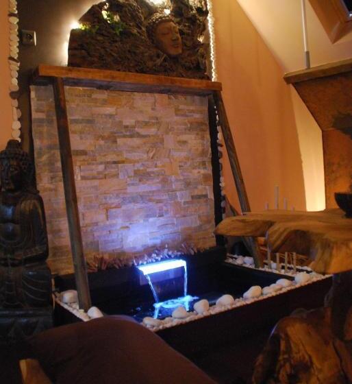 민박 Chambres D Hotes ,hotel ,secret D Une Nuit A Vicq Prės De Onnaing,avec Piscine