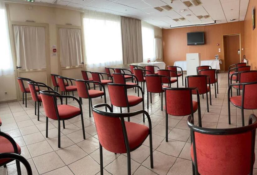 Cit Hotel La Pyramide