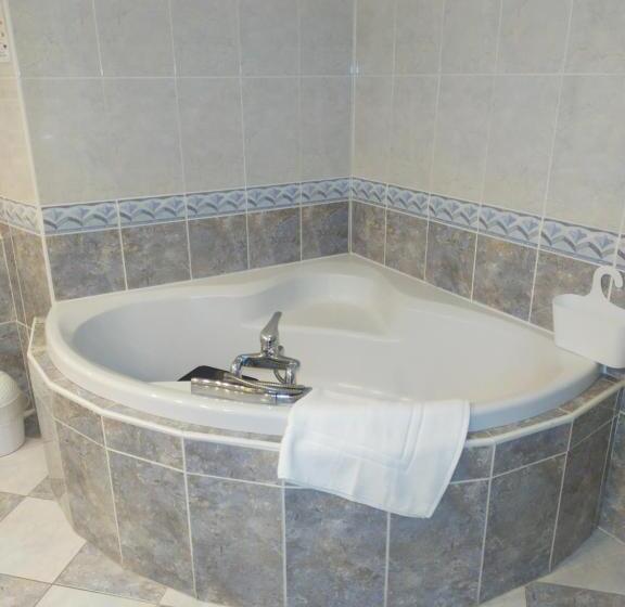 בית מלון כפרי Le Castel D Olmes