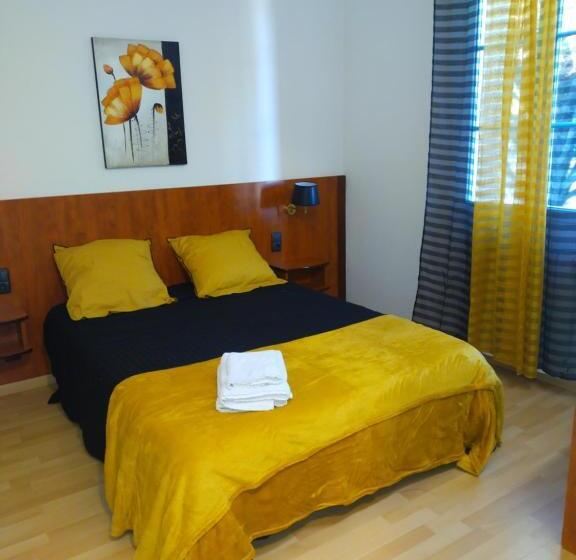 בית מלון כפרי Le Castel D Olmes