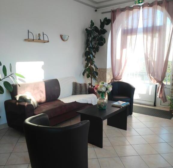 בית מלון כפרי Le Castel D Olmes