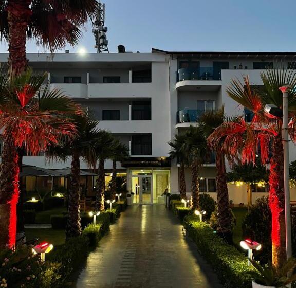 فندق Freskia