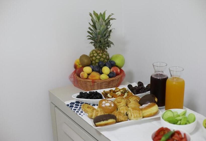 هتل Golden Nugget Tbilisi