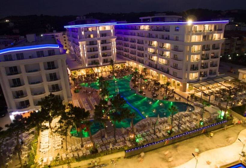 בית מלון כפרי Grand Blue Fafa