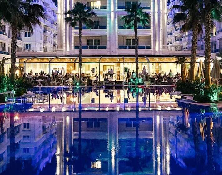 בית מלון כפרי Grand Blue Fafa