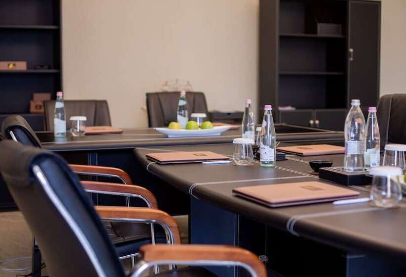 בית מלון כפרי Grand Blue Fafa