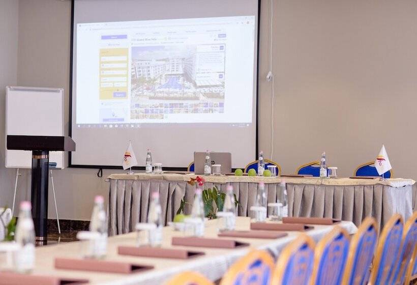 בית מלון כפרי Grand Blue Fafa