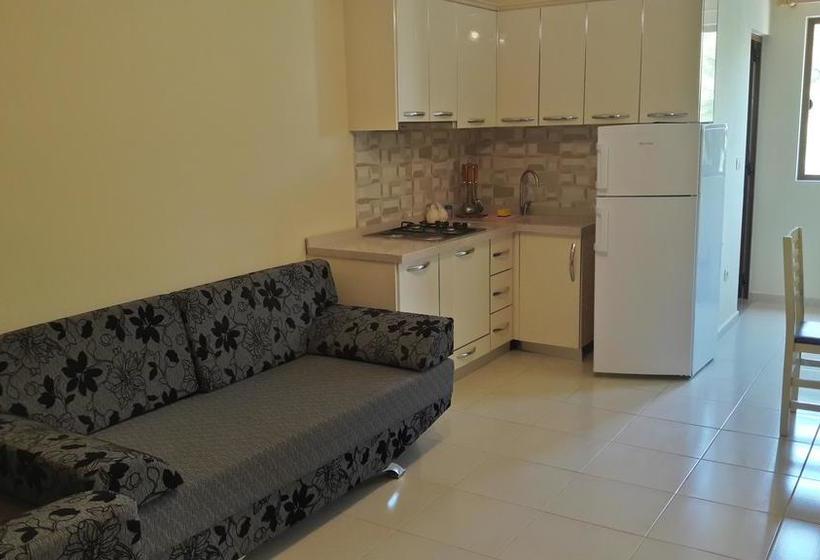 Kamberi Hotel & Apartments