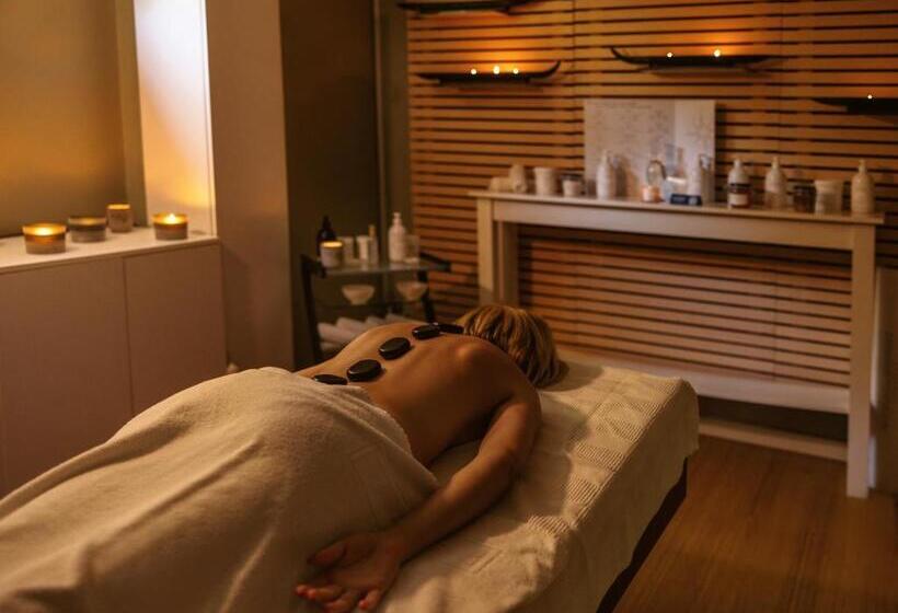 هتل Kvareli Lake Resort