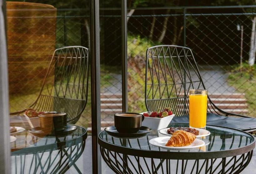 هتل Kvareli Lake Resort