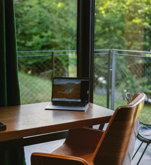 هتل Kvareli Lake Resort