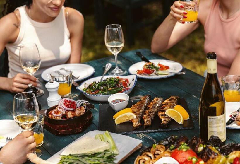 هتل Kvareli Lake Resort