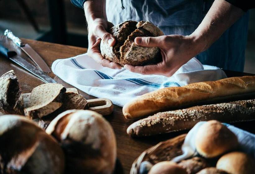 هتل Kvareli Lake Resort