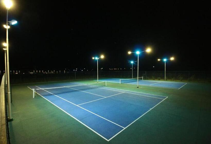 בית מלון כפרי Melincue Casino & Resort