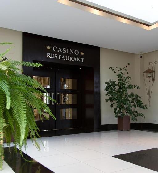 בית מלון כפרי Melincue Casino & Resort