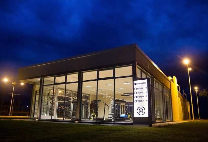 בית מלון כפרי Melincue Casino & Resort