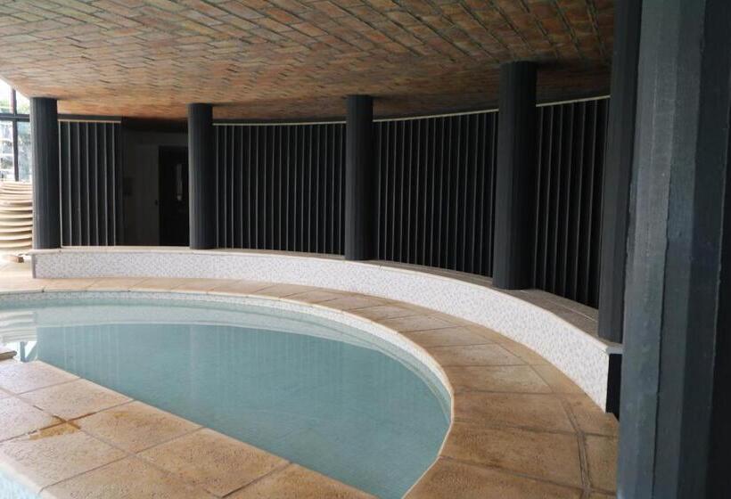 호텔 Portal Del Lago