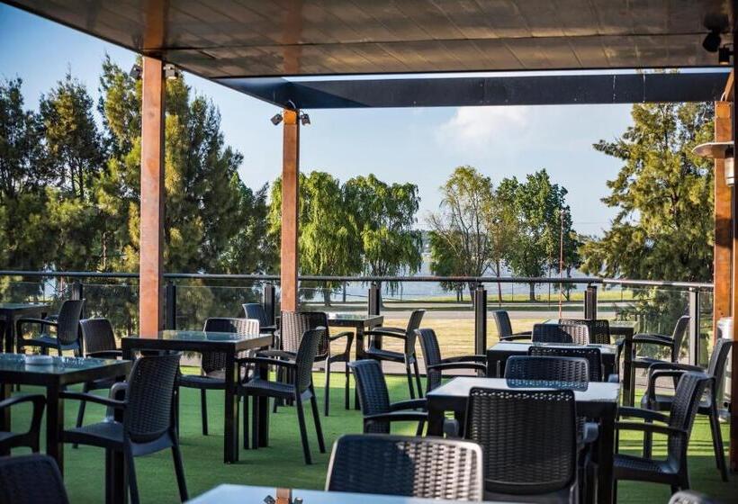 호텔 Portal Del Lago