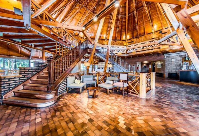 هتل Portal Del Lago