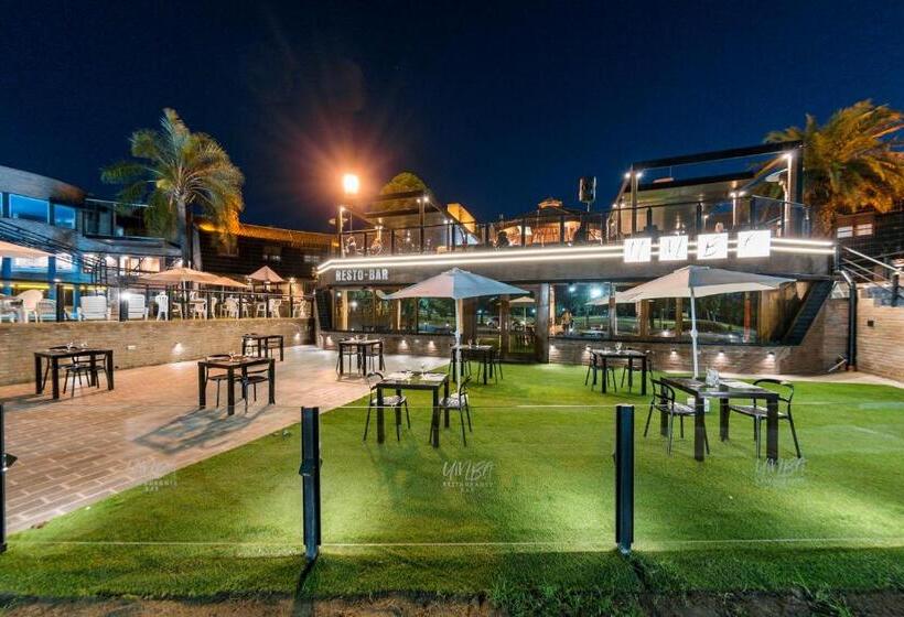 호텔 Portal Del Lago