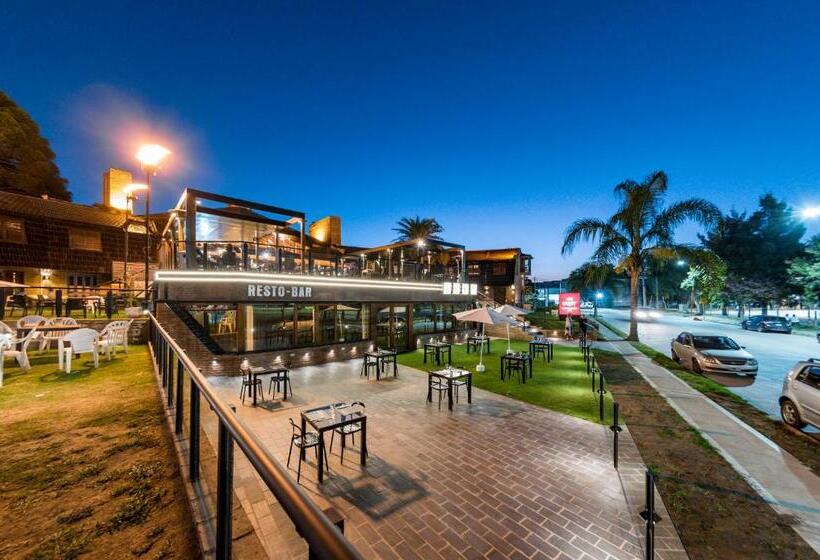 هتل Portal Del Lago